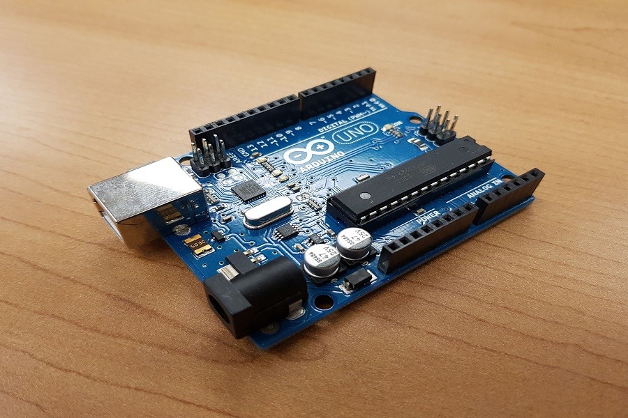 مشخصات فنی ترانسفورماتور Z7550-FMSFDC+